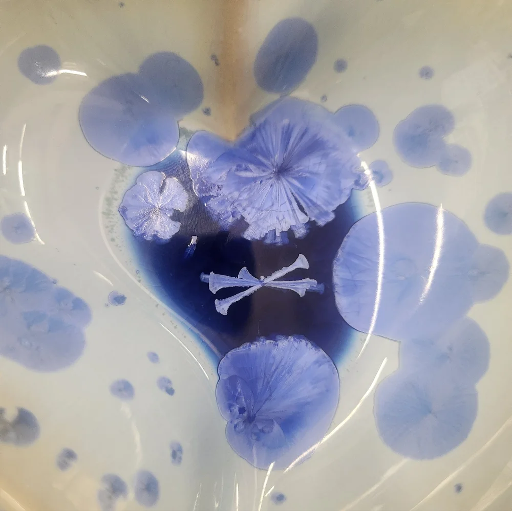 SIMON PEARCE Twist Heart Bowl — Crystalline COBALT - Picture 3 of 12